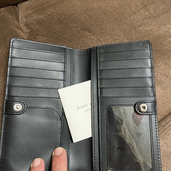 Kate Spade wallet - Picture 4 of 4